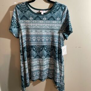 Lularoe Melissa top size medium